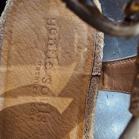 Gentle Souls Kenneth Cole Leather Gold Adjustable Ankle Sandal Thongs Size 9 - Picture 6 of 13